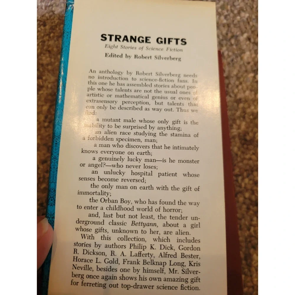 Strange Gifts: Eight Stories of Science Fiction (BCE) by Robert‎ A. Silverberg